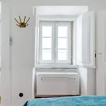 Vintage Inspired Flat In * リスボン