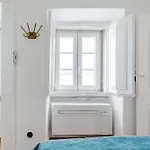 Vintage Inspired Flat In 아파트 *
