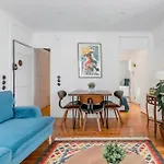 Vintage Inspired Flat In 아파트