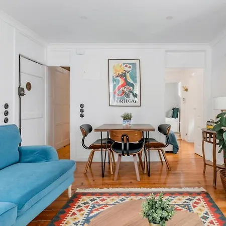 Unique And Stylish Flat In Historic * Lisboa