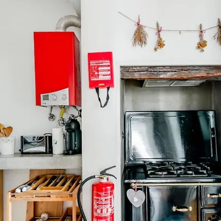 Unique And Stylish Flat In Historic Διαμέρισμα *