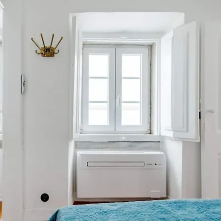 Unique And Stylish Flat In Historic *