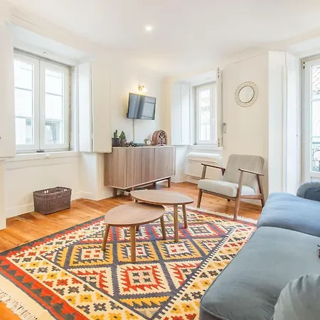Unique And Stylish Flat In Historic * Lisboa
